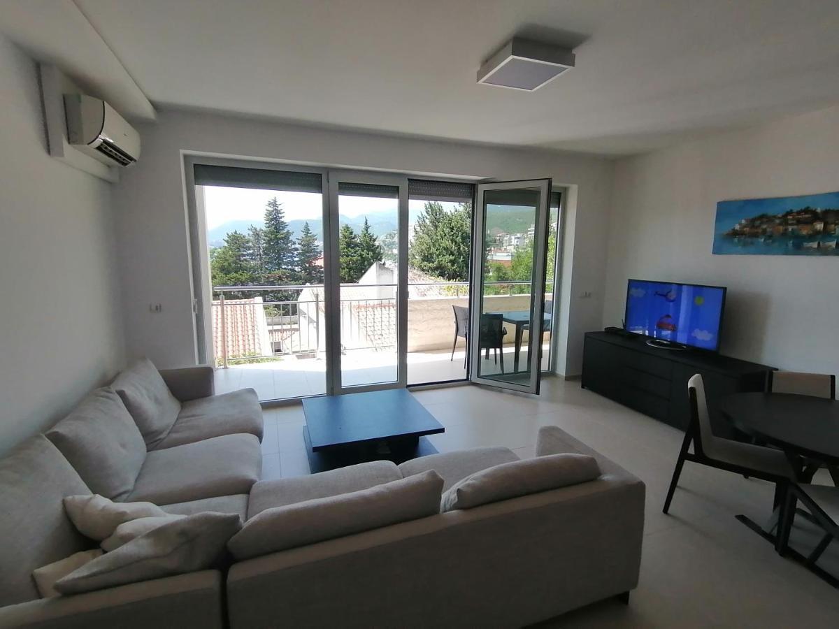 Apartman Sara Przno  Ngoại thất bức ảnh