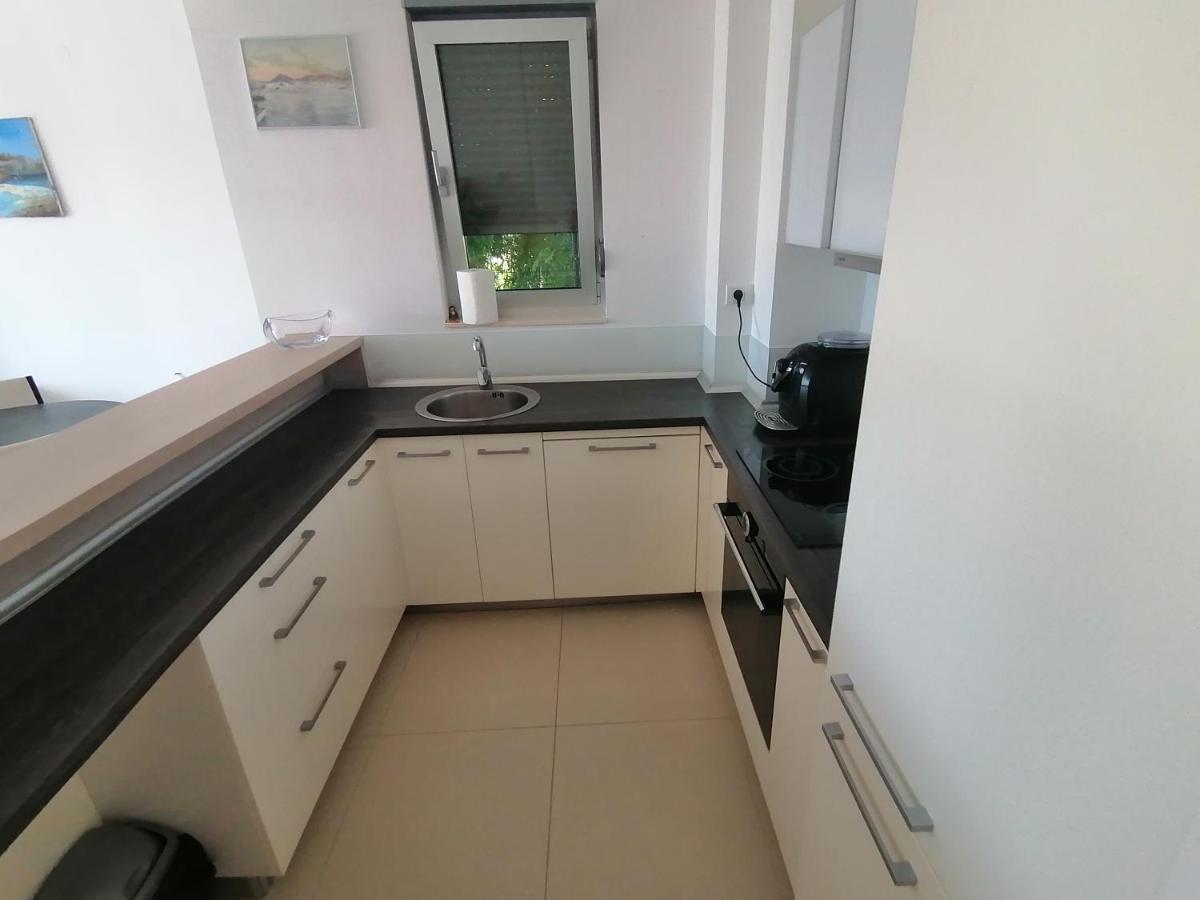 Apartman Sara Przno  Ngoại thất bức ảnh